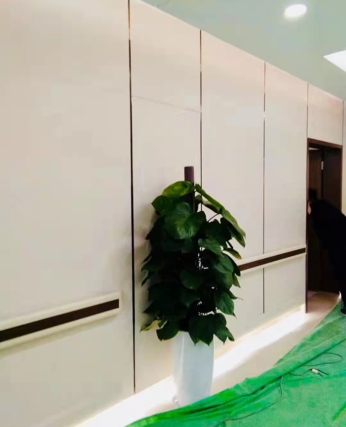 掛墻板